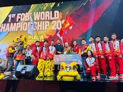 FOBI DKI Raih 2 Emas di Kompetisi Barongsai Tingkat Dunia