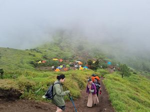 Dear Pendaki, 5 Gunung Ini Ditutup Saat Nataru Dear Pendaki, 5 Gunung Ini Ditutup Saat Nataru