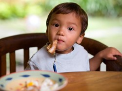 10 Cara Meningkatkan Nafsu Makan Secara Alami untuk Anak dan Orang Dewasa