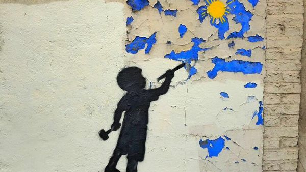 Ketika Imajinasi Bisa Menyulap Jalan Biasa Menjadi Super Keren