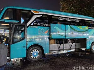 Bus Study Tour SMP Cendikia Cirebon Terbakar di Yogyakarta, Tak Ada Korban Bus Study Tour SMP Cendikia Cirebon Terbakar di Yogyakarta, Tak Ada Korban