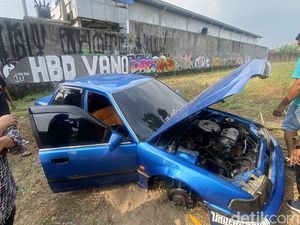Mobil Civic Hilang Ditemukan tapi 4 Rodanya Raib, Begini Kronologinya Mobil Civic Hilang Ditemukan tapi 4 Rodanya Raib, Begini Kronologinya