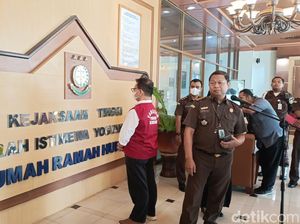 Dirut Taru Martani Diduga Korupsi Sejak 2022, Duit Rp 18 M Sisa Rp 8 Juta Dirut Taru Martani Diduga Korupsi Sejak 2022, Duit Rp 18 M Sisa Rp 8 Juta