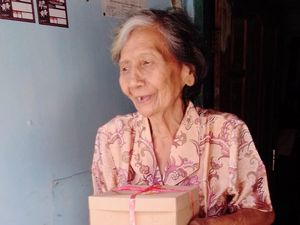 1.014 Lansia Dapat Bantuan Makanan Gratis dari Pemkab Kebumen 1.014 Lansia Dapat Bantuan Makanan Gratis dari Pemkab Kebumen