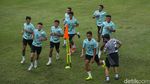 Latihan Perdana Timnas Jelang Lawan Tanzania