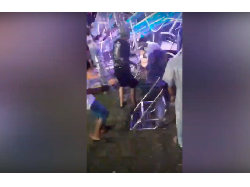 Detik-detik Wahana Ontang-anting di Lampung Ambruk