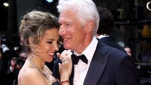 Potret Richard Gere & Istri yang Lebih Muda 33 Tahun, Disebut Seperti Cucu