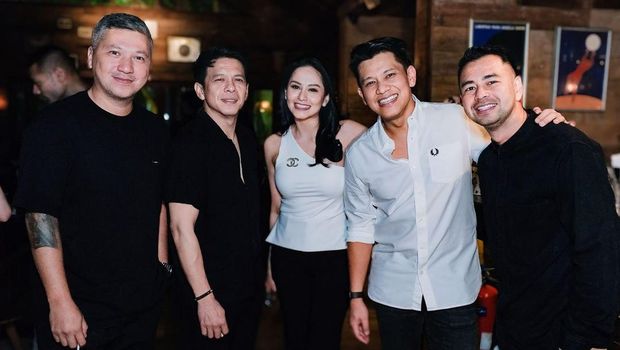 6 Potret Cantik Pacar Boris Bokir, Eks Kakak Ipar Nia Ramadhani