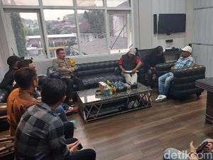 Kapolresta Malang Kota Dukung Penuh Munas Gerakan Aremania Satu Kapolresta Malang Kota Dukung Penuh Munas Gerakan Aremania Satu