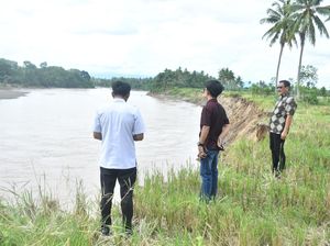 DPRD Pinrang Desak BBWS Pompengan Tangani Abrasi Sungai Saddang Kian Parah DPRD Pinrang Desak BBWS Pompengan Tangani Abrasi Sungai Saddang Kian Parah