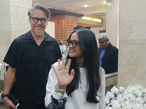 2 Hal Ini Bikin PihaK Nirina Zubir Lega Hadapi Sidang Lawan Mafia Tanah 2 Hal Ini Bikin PihaK Nirina Zubir Lega Hadapi Sidang Lawan Mafia Tanah