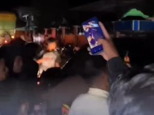 3 Pemuda di Palopo Babak Belur Diamuk Warga Usai Kepergok Curi Beras 3 Pemuda di Palopo Babak Belur Diamuk Warga Usai Kepergok Curi Beras