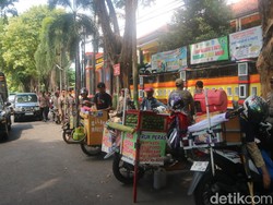 Dilarang Jualan di Jalan Sudirman Pati, PKL Sambat Tak Ada Sosialisasi