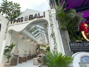 This Is Bali, Kafe di Ubud, Nyentrik dan Unik Sejak di Pintu Masuk This Is Bali, Kafe di Ubud, Nyentrik dan Unik Sejak di Pintu Masuk
