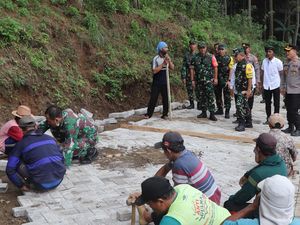 Kapolres Trenggalek-Forkopimda Sambut Tim Masev TNI Tinjau Pelaksanaan TMMD