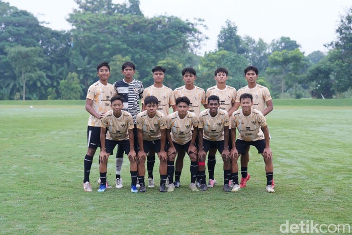Timnas Indonesia U-16 di laga uji coba lawan PSS Sleman, Sabtu (25/5/2024).