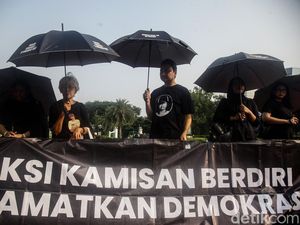 Aksi Kamisan ke-816 Desak Kasus HAM 97-98 Dibawa ke Pengadilan