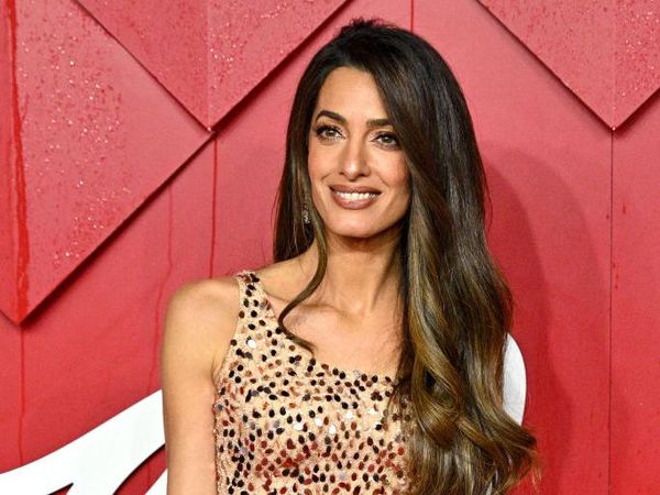 Foto Amal Clooney, Istri George Clooney Rekomendasikan Penangkapan Netanyahu