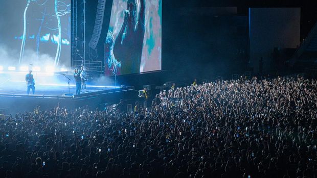 Avenged Sevenfold konser di Stadion Madya GBK, Jakarta Pusat, Sabtu (25/5/2024). (Akselerasi Entertainment / Fotografer Gladinasaska)