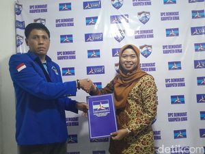 Bupati Demak Eistianah Daftar Bacabup Lewat Demokrat