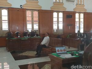 Babak Baru Kasus Bupati Labuhanbatu Erik Adtrada yang Di-OTT KPK Babak Baru Kasus Bupati Labuhanbatu Erik Adtrada yang Di-OTT KPK