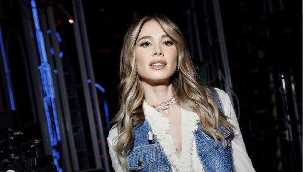 8 Foto Cantik Presenter TV Pacar Karius, Merayu Sang Kiper Pindah ke Milan