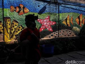 Edukasi Pelestarian Lingkungan hingga Biota Laut lewat Mural di Jakut Edukasi Pelestarian Lingkungan hingga Biota Laut lewat Mural di Jakut