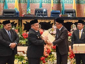 Pj Gubernur Riau Terima Opini WTP dari BPK Pj Gubernur Riau Terima Opini WTP dari BPK