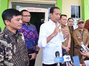 Founder Cyrus Network Dampingi Jokowi Kunker ke Sumsel Founder Cyrus Network Dampingi Jokowi Kunker ke Sumsel