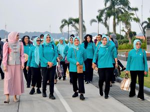 Iriana dan Istri-istri Menteri ke NTB, Sosialisasi Gerakan Cuci Tangan Iriana dan Istri-istri Menteri ke NTB, Sosialisasi Gerakan Cuci Tangan