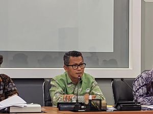 Kinerja Industri RI Diklaim Moncer, tapi Kok Banyak PHK? Kinerja Industri RI Diklaim Moncer, tapi Kok Banyak PHK?