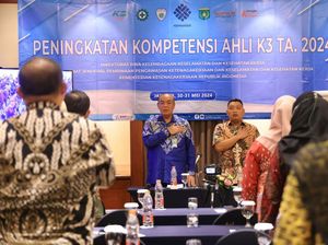 Tingkatkan Keselamatan di Tempat Kerja, Kemnaker Genjot Kompetensi Ahli K3 Tingkatkan Keselamatan di Tempat Kerja, Kemnaker Genjot Kompetensi Ahli K3