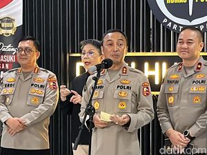 Polri: Propam Periksa Anggota Diamankan di Kejagung, Hasilnya Tak Ada Masalah Polri: Propam Periksa Anggota Diamankan di Kejagung, Hasilnya Tak Ada Masalah