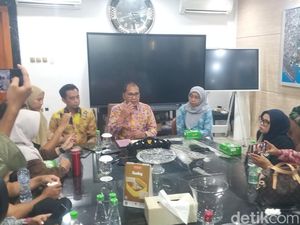 Danny Ungkap Izin THM Diresmikan Hotman Paris Bukan Otoritas Pemkot Makassar Danny Ungkap Izin THM Diresmikan Hotman Paris Bukan Otoritas Pemkot Makassar