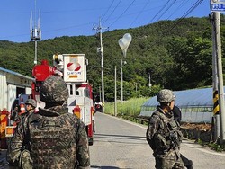 Korut Kirim Lagi Balon Isi Sampah ke Korsel, Begini Penampakannya
