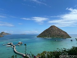 20 Turis Ditipu Travel Agent Labuan Bajo Akhirnya Diantar ke TN Komodo