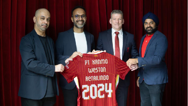 Liverpool F.C. logo is seen on a football jersey in this illustration photo taken in a store in Krakow, Poland on May 6, 2023. (Photo by Jakub Porzycki/NurPhoto via Getty Images)