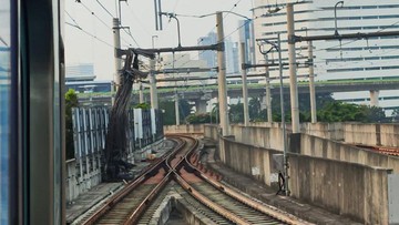 Kebut Pembersihan, HK Usut Penyebab Besi Proyek Jatuh di Lintasan MRT