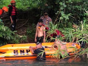 5 Pelajar SD di Dharmasraya Tewas Tenggelam saat Bermain di Sungai 5 Pelajar SD di Dharmasraya Tewas Tenggelam saat Bermain di Sungai