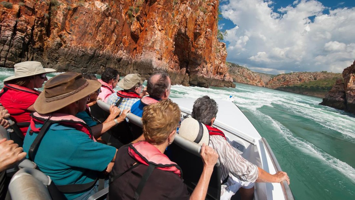 Potret Air Terjun Horizontal di Australia yang Bakal Ditutup untuk Wisata