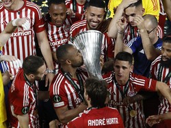 Prestasi tertinggi Olympiakos di kompetisi Eropa sebelum juara UEFA Conference League adalah melaju ke perempatfinal Liga Champions 1998/1999. Ambisi Thrylos menembus semifinal kala itu pupus usai dikalahkan oleh Juventus dengan agregat 3-1. REUTERS/Louisa Gouliamaki  