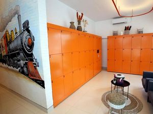 Tarif dan Fasilitas Shower & Locker di Stasiun Pasar Senen