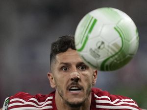 Stevan Jovetic Bangga Bukan Main Bawa Olympiakos Cetak Sejarah Stevan Jovetic Bangga Bukan Main Bawa Olympiakos Cetak Sejarah