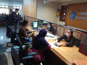Aplikasi Taring Dukcapil Error, Layanan Adminduk Denpasar Gunakan IKD