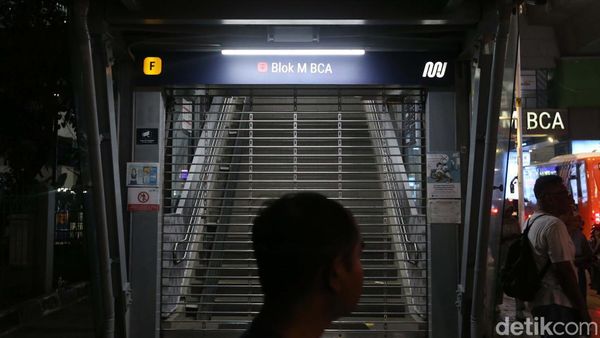 Suasana Stasiun Blok M, Usai MRT Lumpuh
