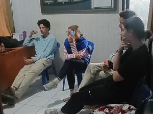 3 Turis Asing Foto Pamer Pantat di Bromo Diperiksa Polisi