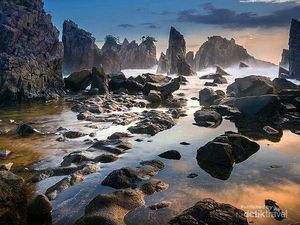 Pantai Gigi Hiu di Lampung Memang Begitu Indah Pantai Gigi Hiu di Lampung Memang Begitu Indah
