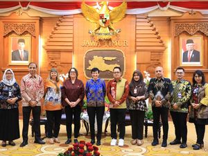 Pemprov Jatim Dukung Western Sydney University Buka Kampus di Surabaya Pemprov Jatim Dukung Western Sydney University Buka Kampus di Surabaya