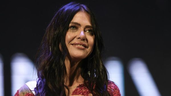Pesona Awet Muda Wanita 60 Tahun di Panggung Miss Universe Argentina