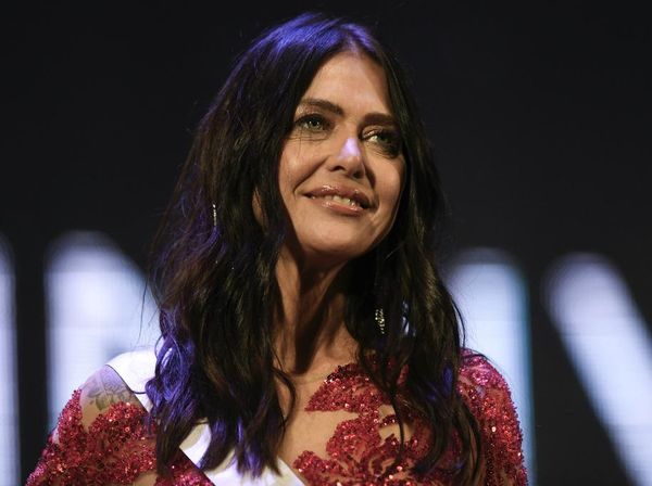 Pesona Awet Muda Wanita 60 Tahun di Panggung Miss Universe Argentina